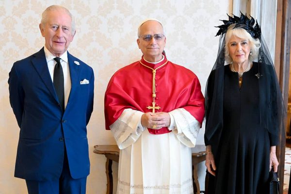 VATICAN CITY, VATICAN - OCTOBER 23: (EDITOR'S NOTE: STRICTLY EDITORIAL USE ONLY - NO MERCHANDISING). Pope Leo XVI meets with King Charles III and Queen Camilla during an audience at the Apostolic Palace on October 23, 2025 in Vatican City, Vatican. During this historic State Visit, King Charles III and Queen Camilla will meet Pope Leo XIV for the first time since he was elected in May 2025. The King and Queen will join the Catholic Church's 2025 Jubilee Year celebrations, during which the heads of the Catholic Church and Church of England will pray together, the first time the British monarch and pontiff have done so at a church service since the English Reformation. (Photo by Simone Risoluti - Vatican Media via Samir Hussein/WireImage)